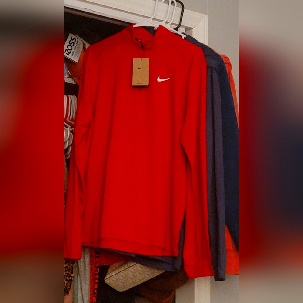 Brand New Nike 1/4 Zip